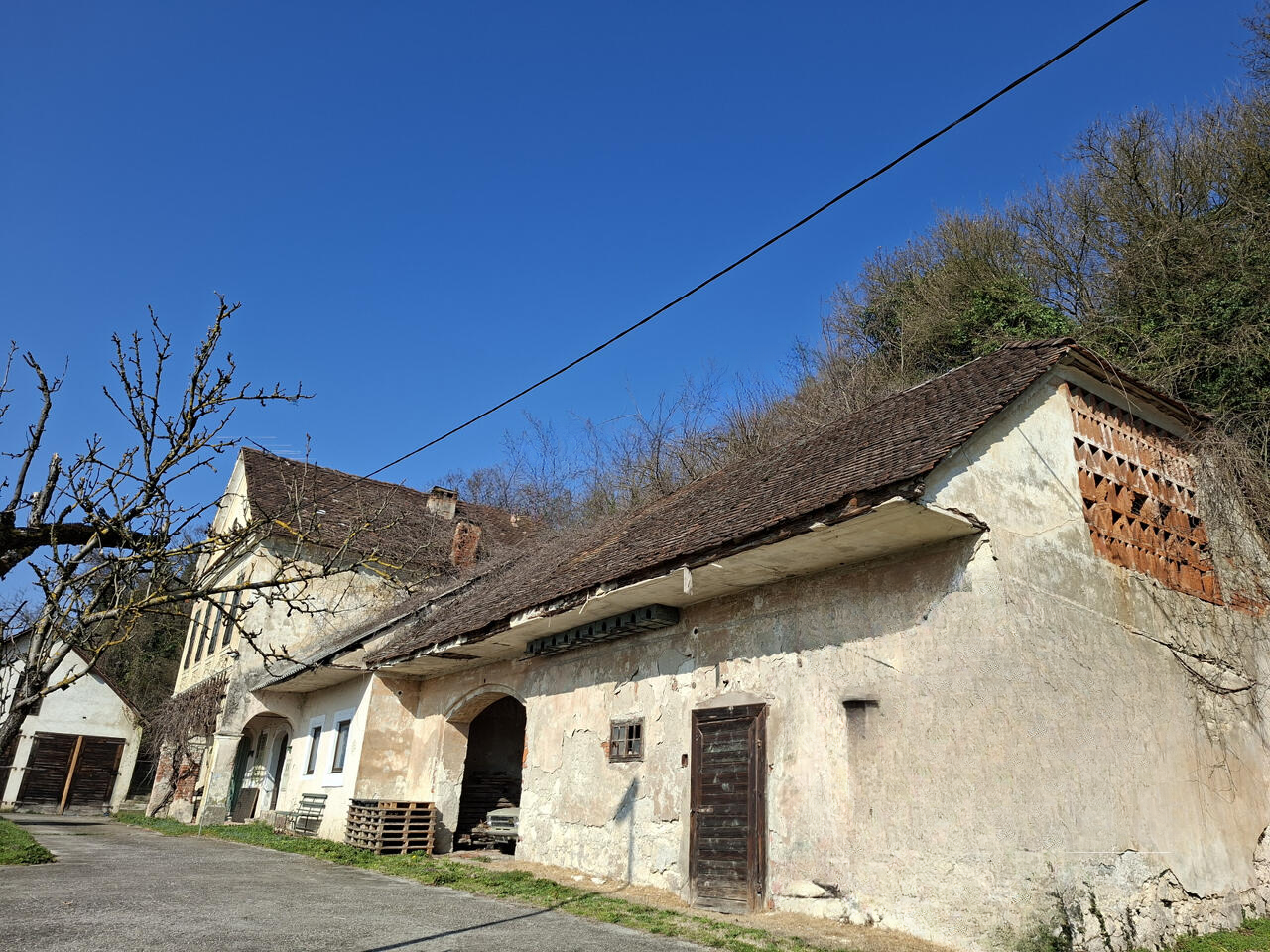 Ферма в Кршко, Словения, 10 805 м² - фото 6