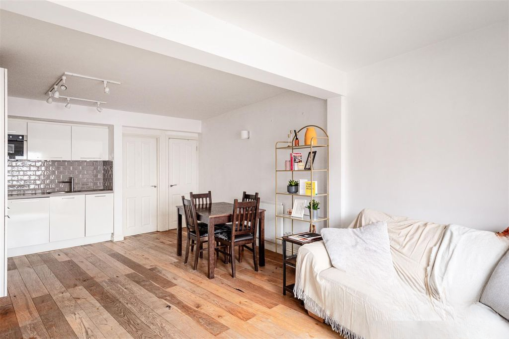 Квартира в Лондоне, Великобритания, 46 м² - фото 6