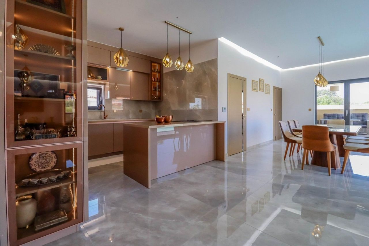 Дом в Пуле, Хорватия, 350 м² - фото 3