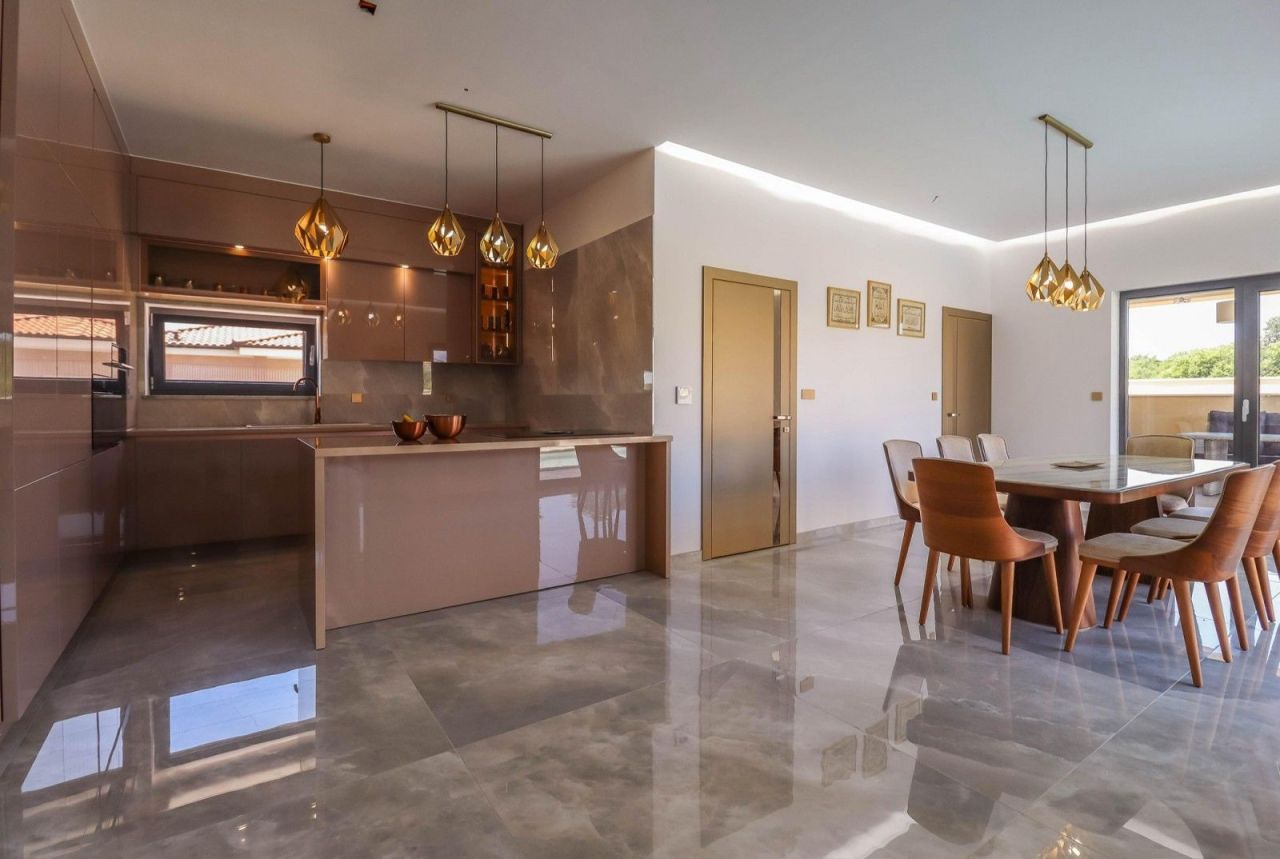 Дом в Пуле, Хорватия, 350 м² - фото 6