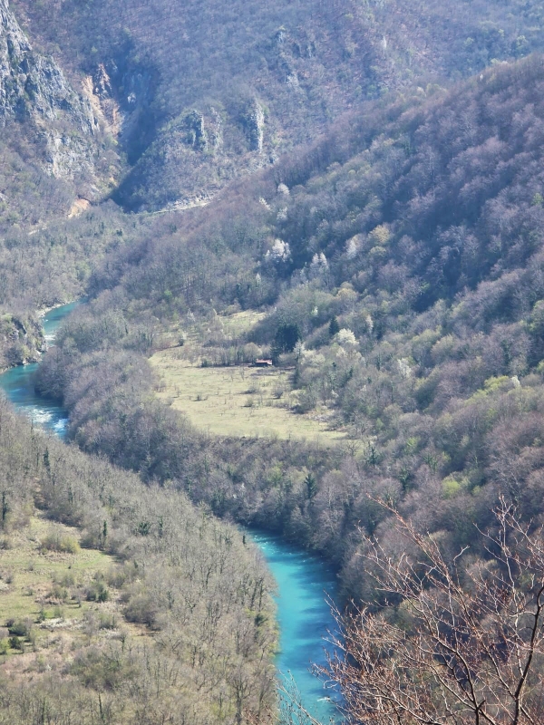Земля в Плужине, Черногория, 2 651 м² - фото 1