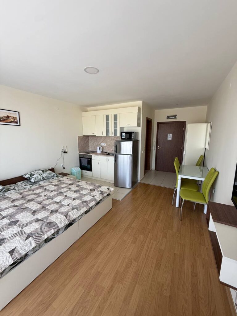 Студия на Солнечном берегу, Болгария, 40 м² - фото 1