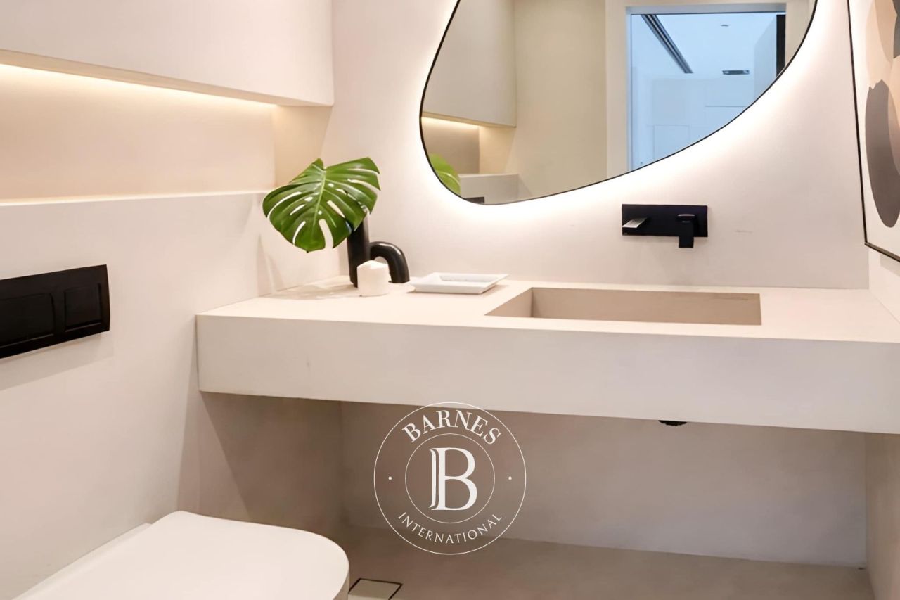 Квартира в Дубае, ОАЭ, 251.3 м² - фото 9