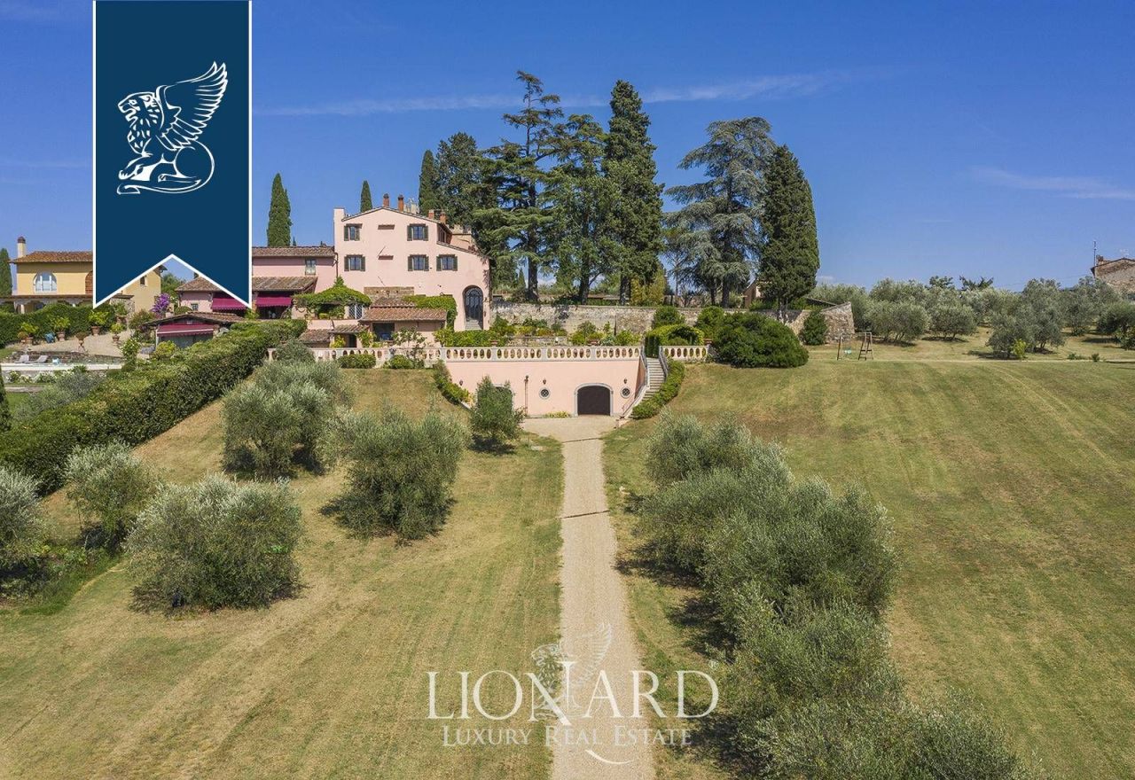 Вилла во Флоренции, Италия, 450 м² - фото 3