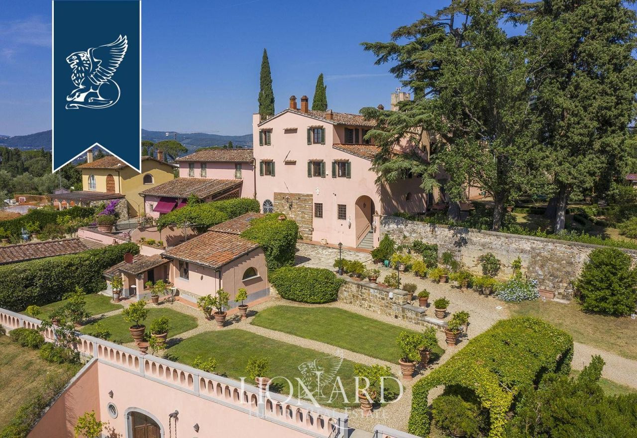 Вилла во Флоренции, Италия, 450 м² - фото 8