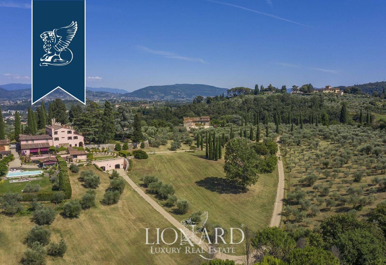 Вилла во Флоренции, Италия, 450 м² - фото 12