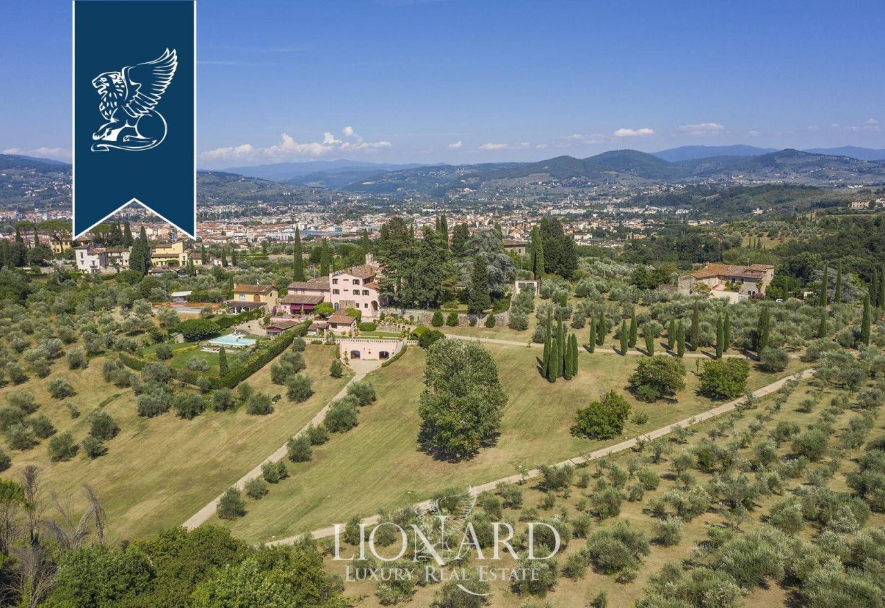 Вилла во Флоренции, Италия, 450 м² - фото 15