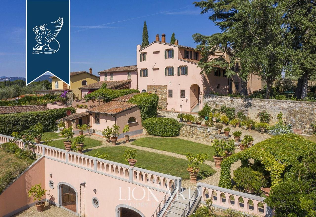 Вилла во Флоренции, Италия, 450 м² - фото 18