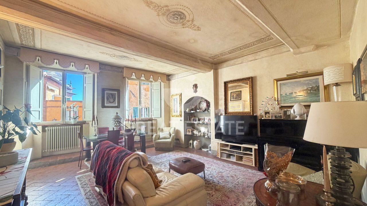 Апартаменты в Сиене, Италия, 179.8 м² - фото 1