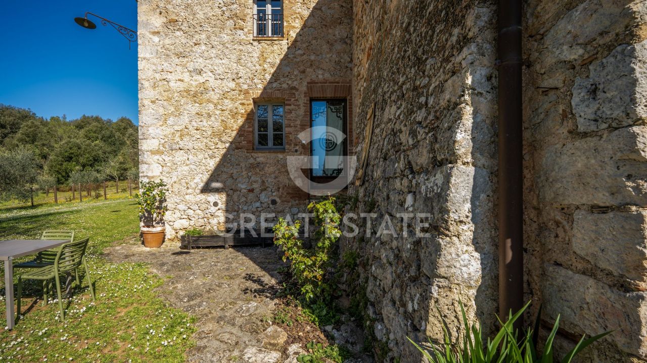 Дом в Монтериджони, Италия, 375 м² - фото 3