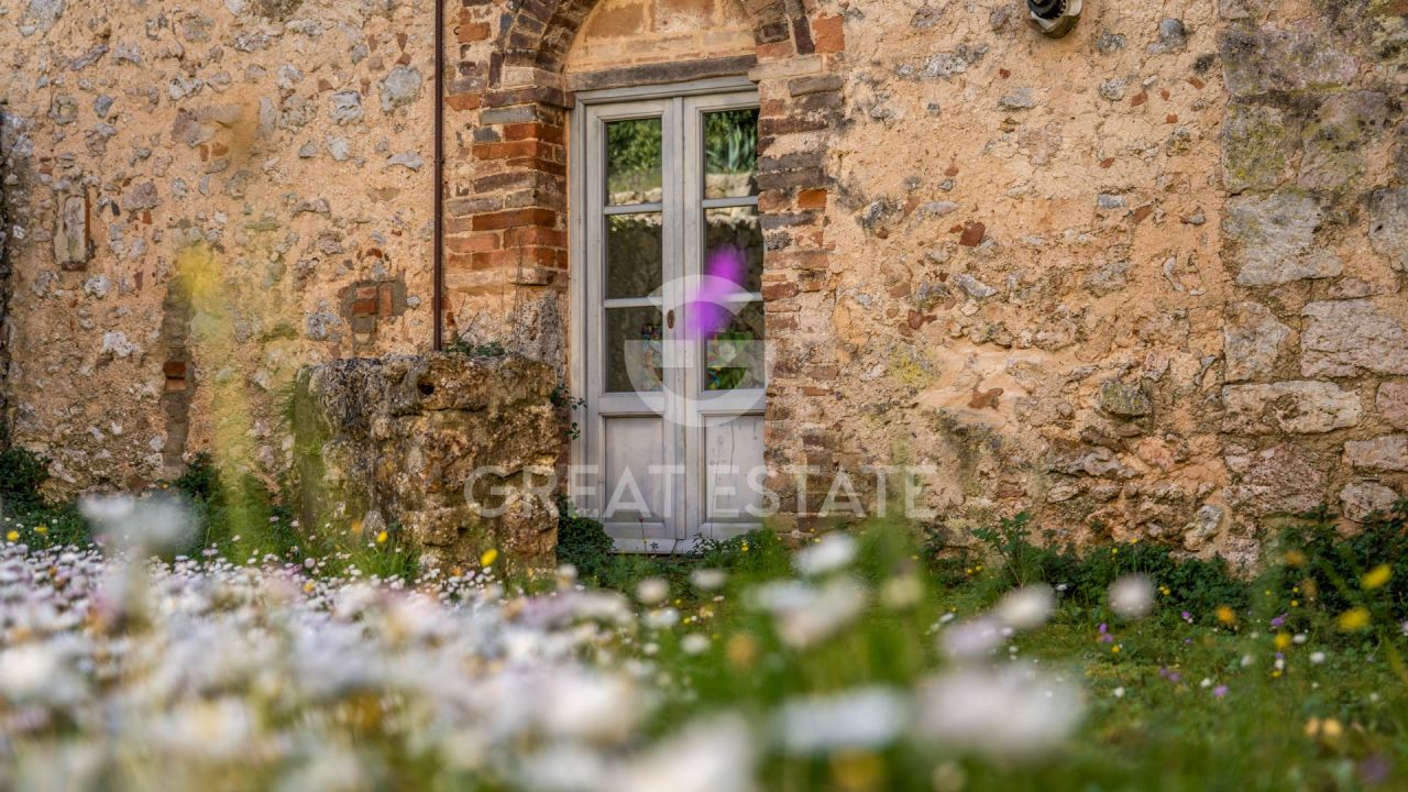 Дом в Монтериджони, Италия, 375 м² - фото 7