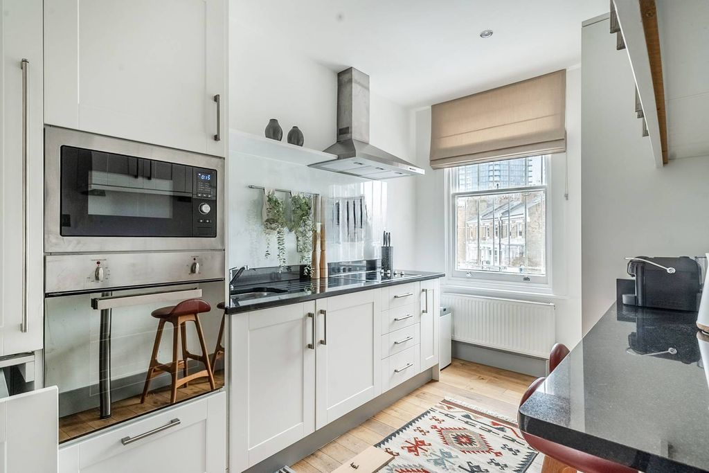 Квартира в Лондоне, Великобритания, 69 м² - фото 2