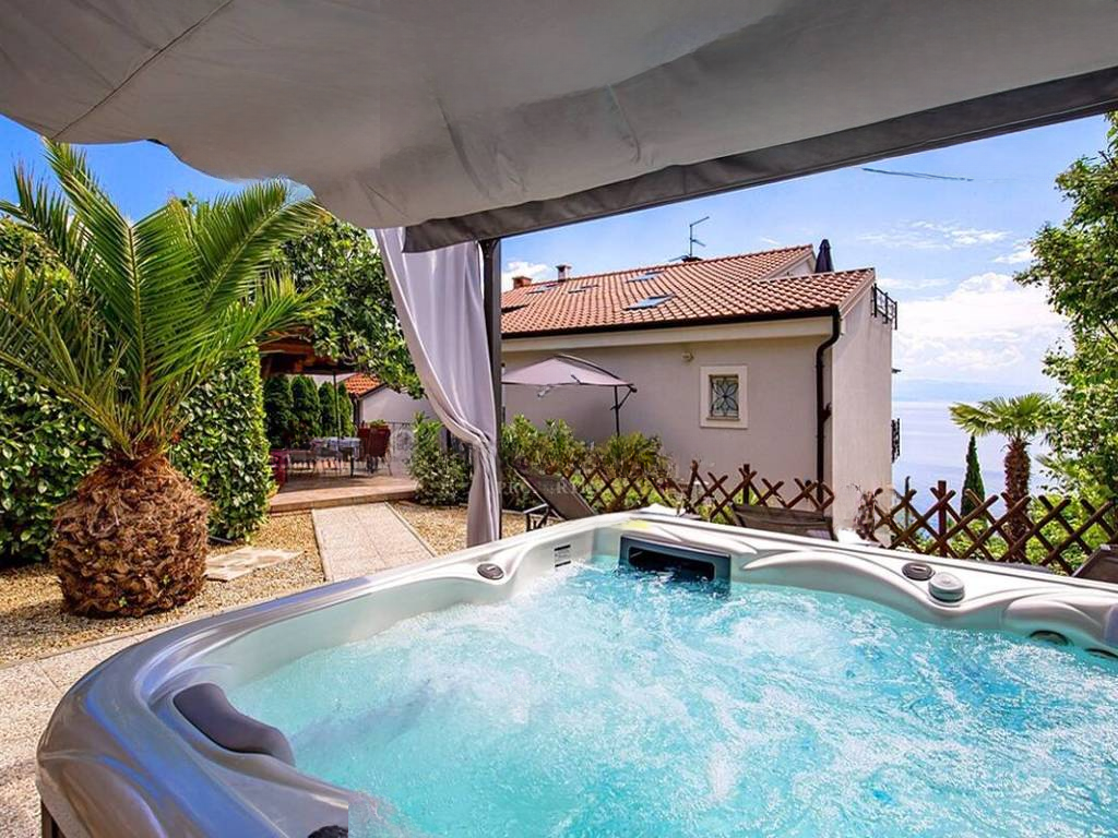 Дом в Опатии, Хорватия, 481 м² - фото 2