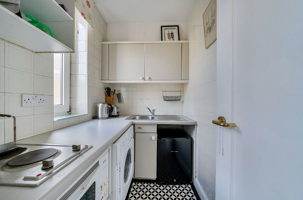 Квартира в Лондоне, Великобритания, 18 м² - фото 3