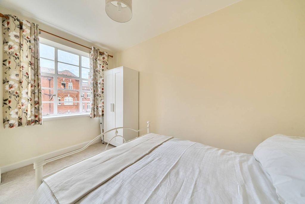 Квартира в Лондоне, Великобритания, 34 м² - фото 1