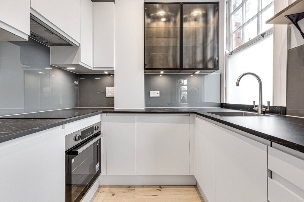 Квартира в Лондоне, Великобритания, 27 м² - фото 1