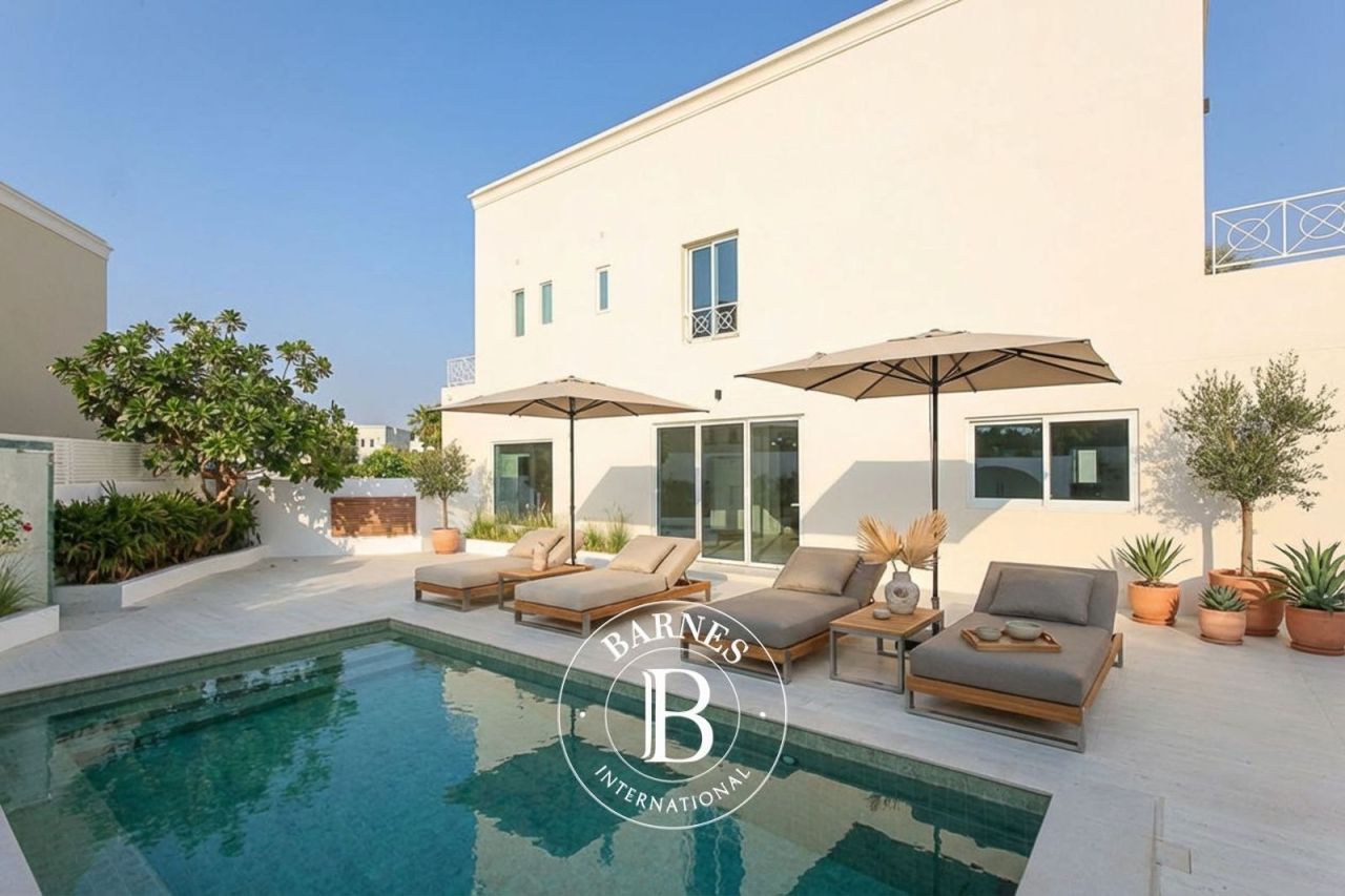 Вилла в Дубае, ОАЭ, 390.2 м² - фото 2