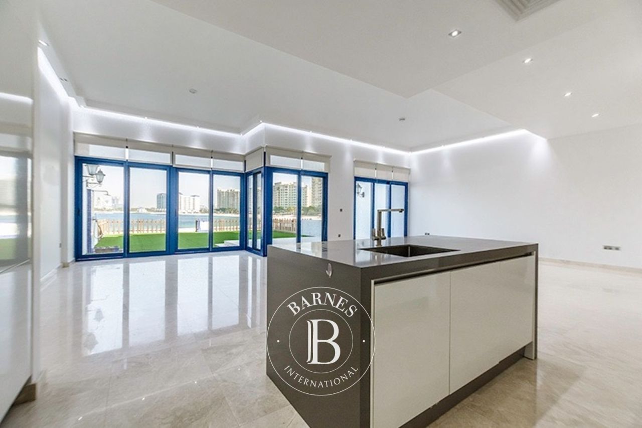 Вилла в Дубае, ОАЭ, 309.9 м² - фото 2