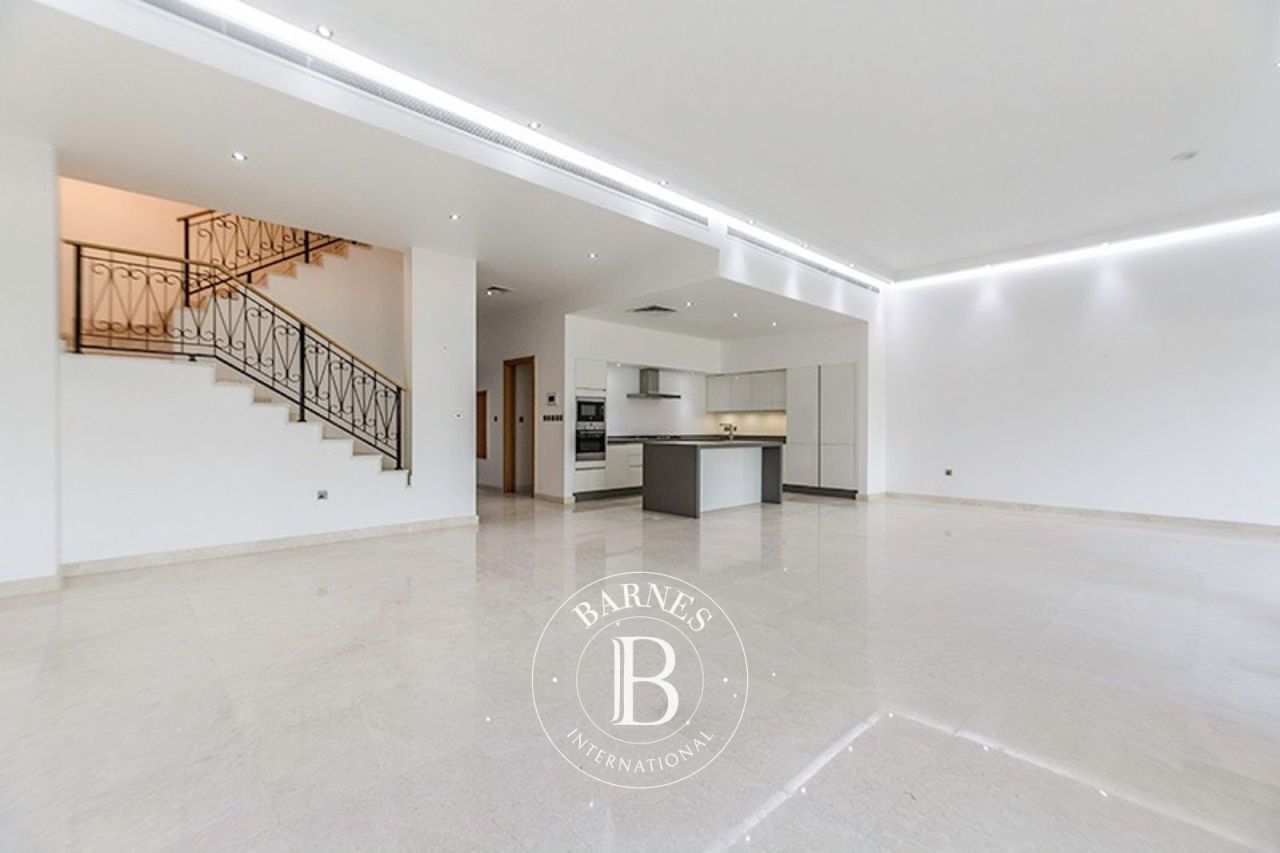 Вилла в Дубае, ОАЭ, 309.9 м² - фото 3