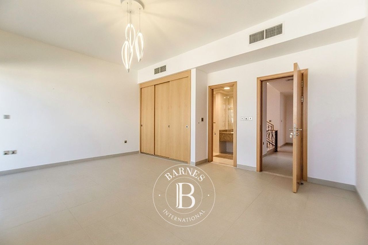 Вилла в Дубае, ОАЭ, 309.9 м² - фото 9