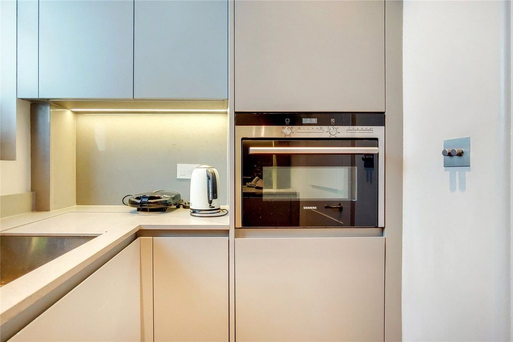 Квартира в Лондоне, Великобритания, 55 м² - фото 11