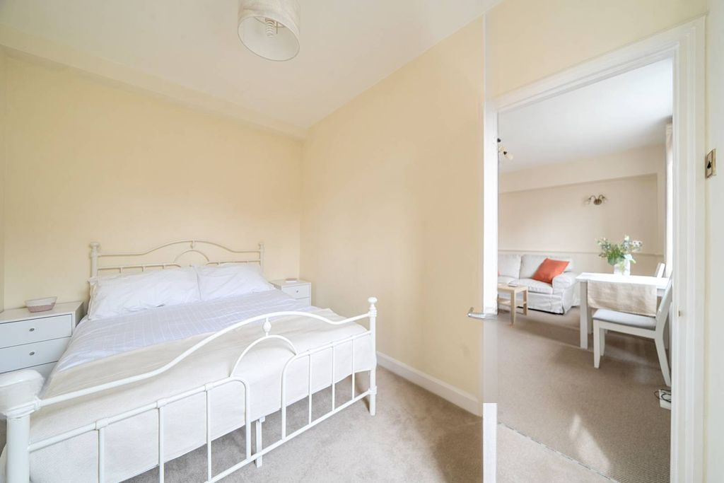 Квартира в Лондоне, Великобритания, 34 м² - фото 11