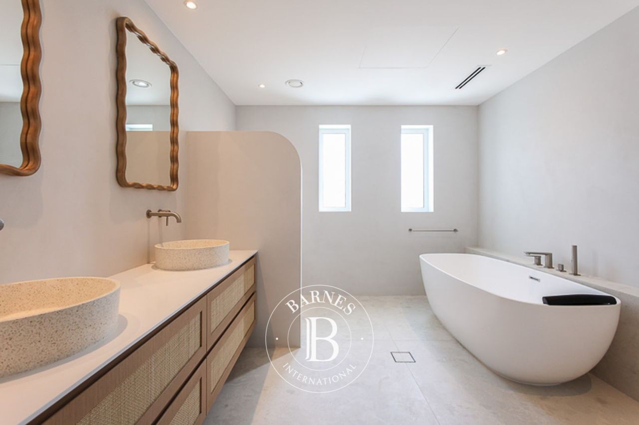 Вилла в Дубае, ОАЭ, 390.2 м² - фото 19