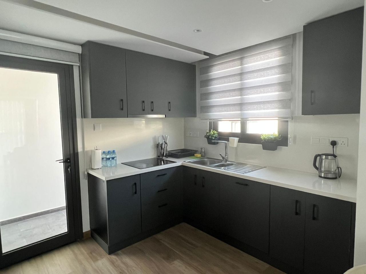 Апартаменты в Кирении, Кипр, 90 м² - фото 5