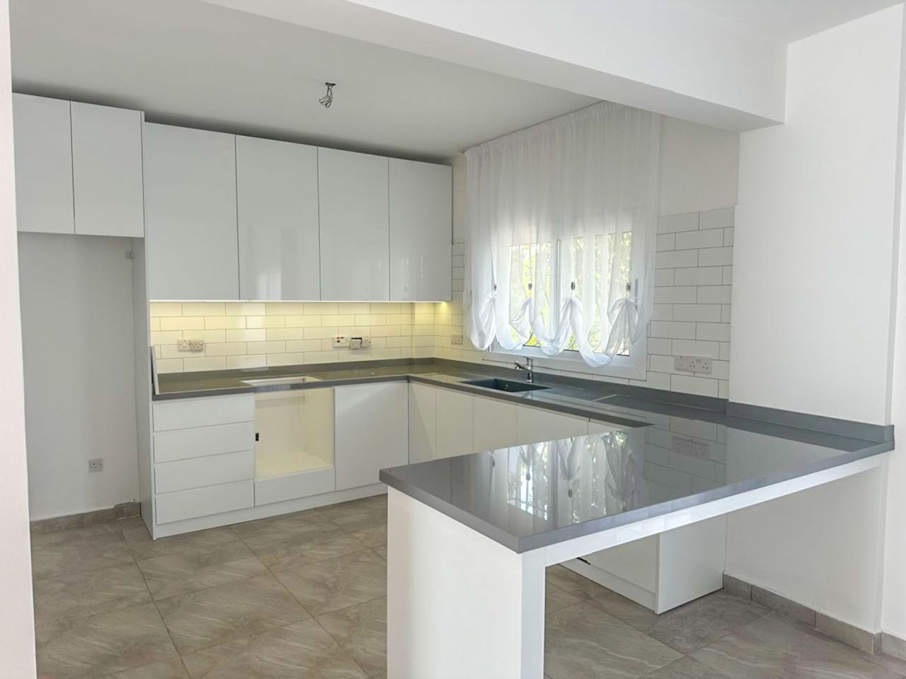 Вилла в Кирении, Кипр, 154 м² - фото 5