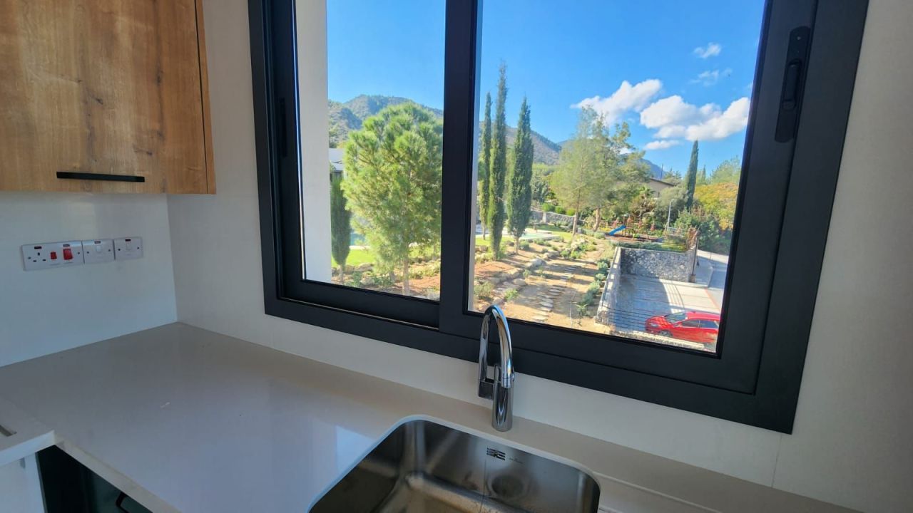 Апартаменты в Кирении, Кипр, 80 м² - фото 8