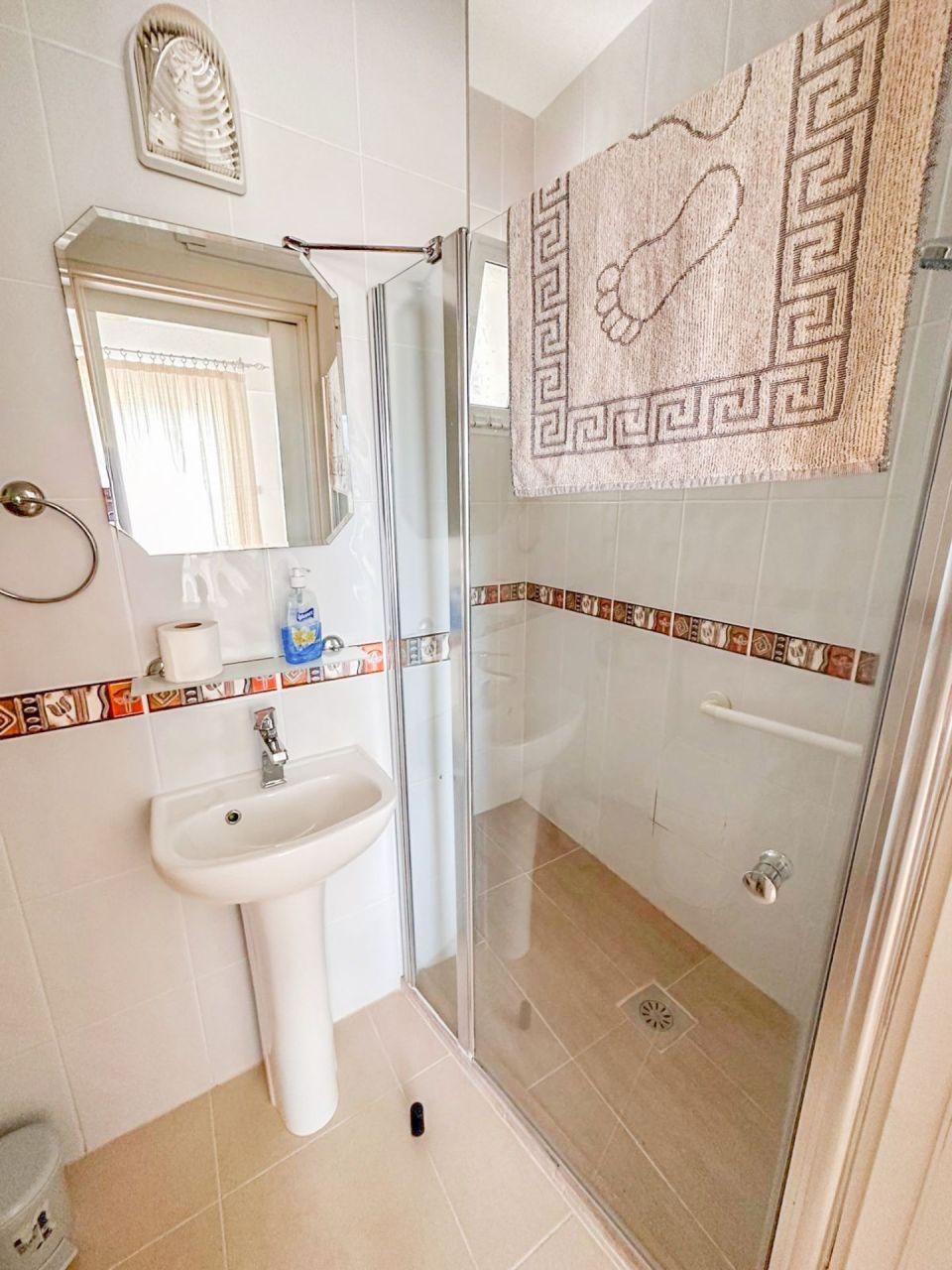 Апартаменты в Кирении, Кипр, 113 м² - фото 11