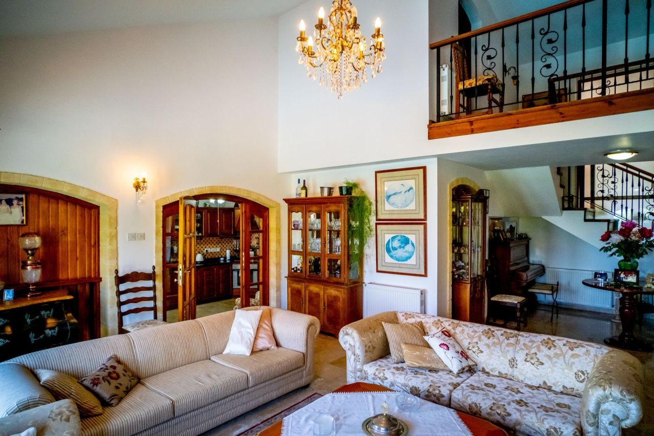 Вилла в Алсанджаке, Кипр, 220 м² - фото 12