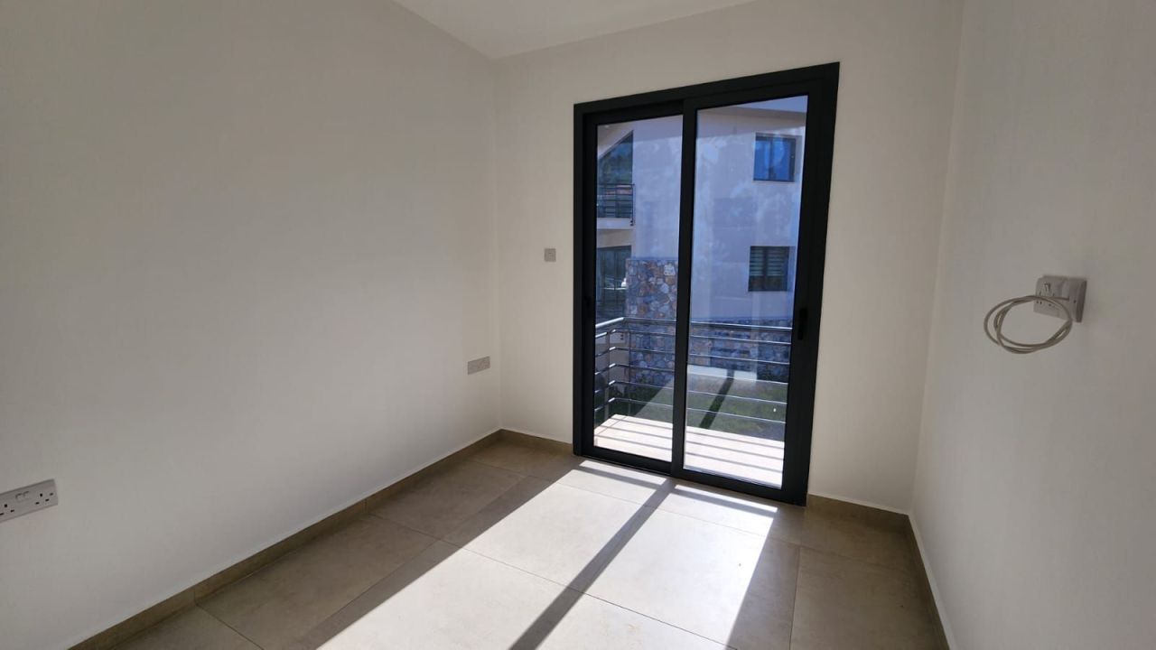 Апартаменты в Кирении, Кипр, 80 м² - фото 12