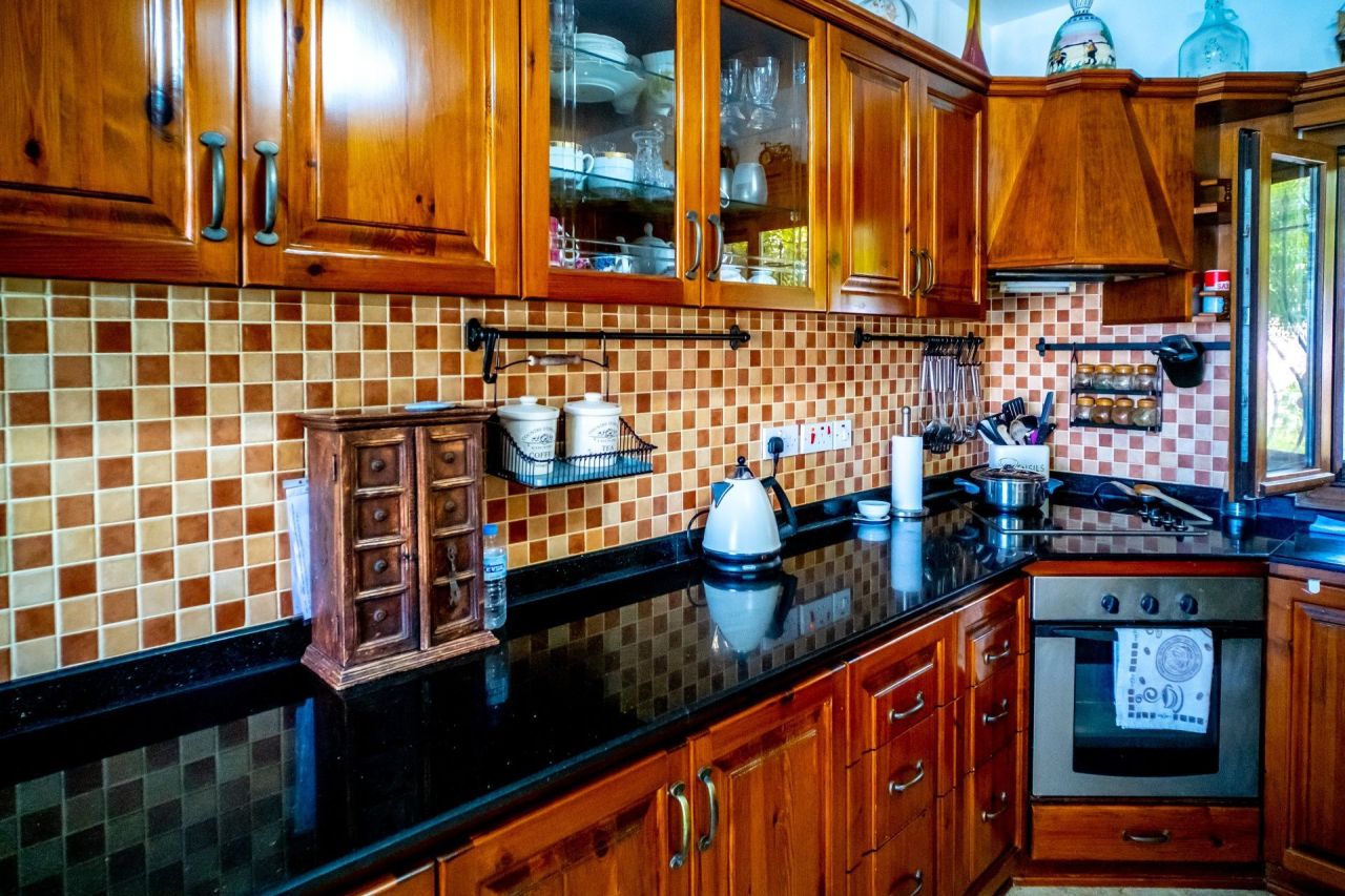 Вилла в Алсанджаке, Кипр, 220 м² - фото 17