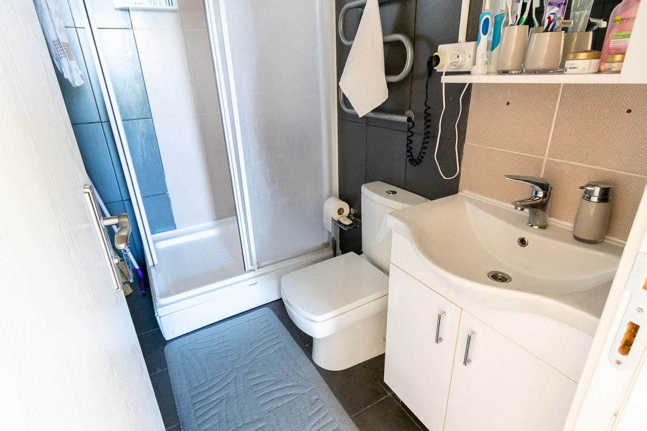 Апартаменты в Кирении, Кипр, 65.4 м² - фото 17