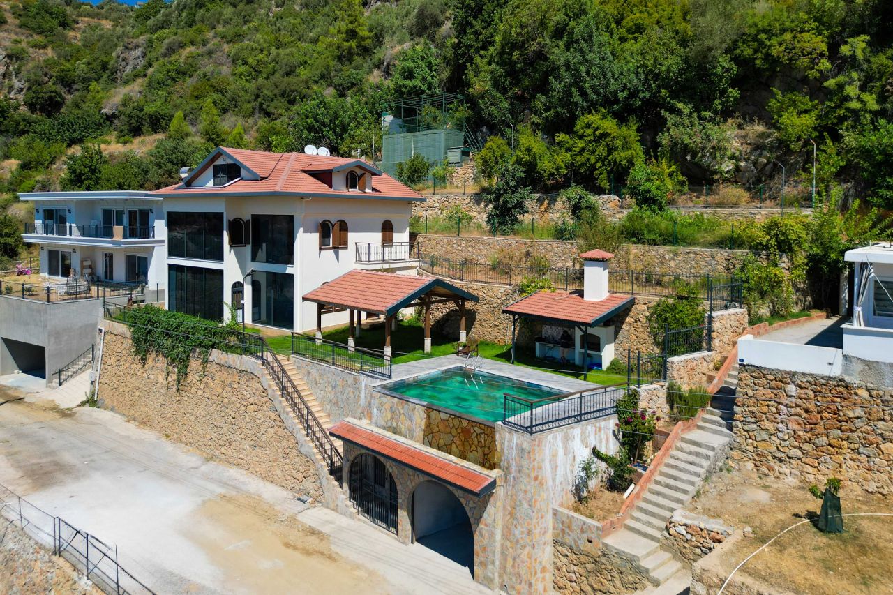 Вилла в Алании, Турция, 250 м² - фото 2