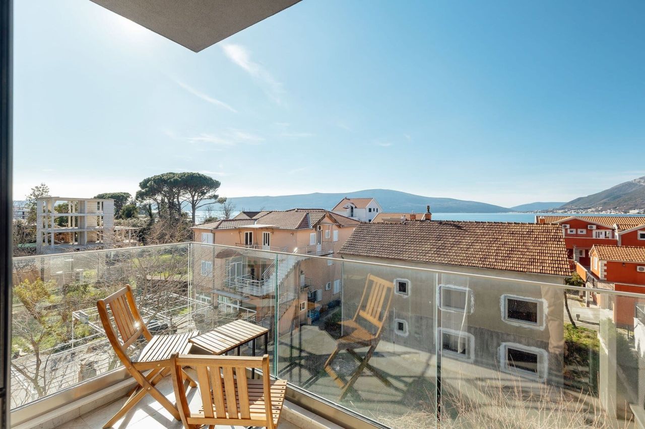 Апартаменты в Тивате, Черногория, 55 м² - фото 4