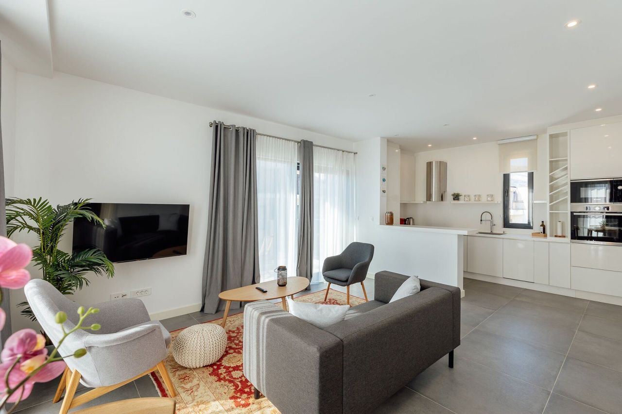 Апартаменты в Тивате, Черногория, 55 м² - фото 9