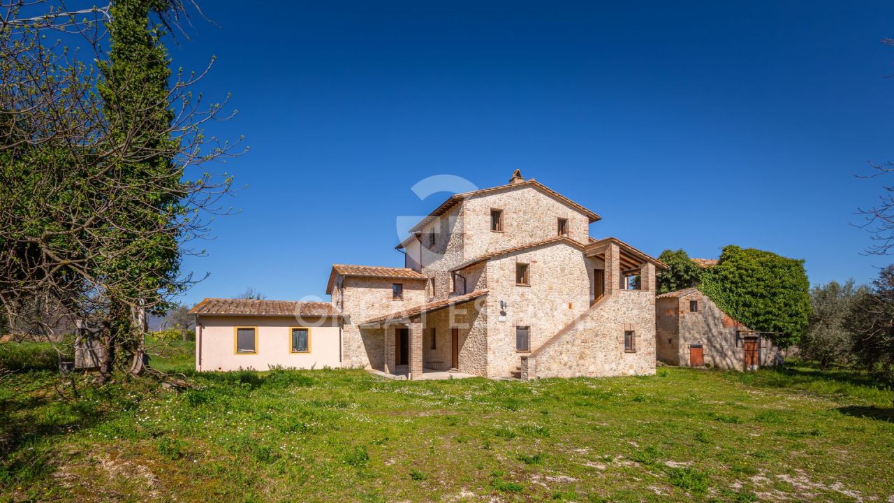 Дом Avigliano Umbro, Италия, 258.05 м² - фото 1