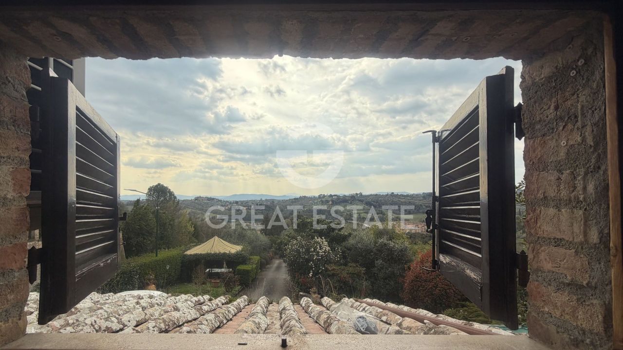 Апартаменты в Сиене, Италия, 147.4 м² - фото 1