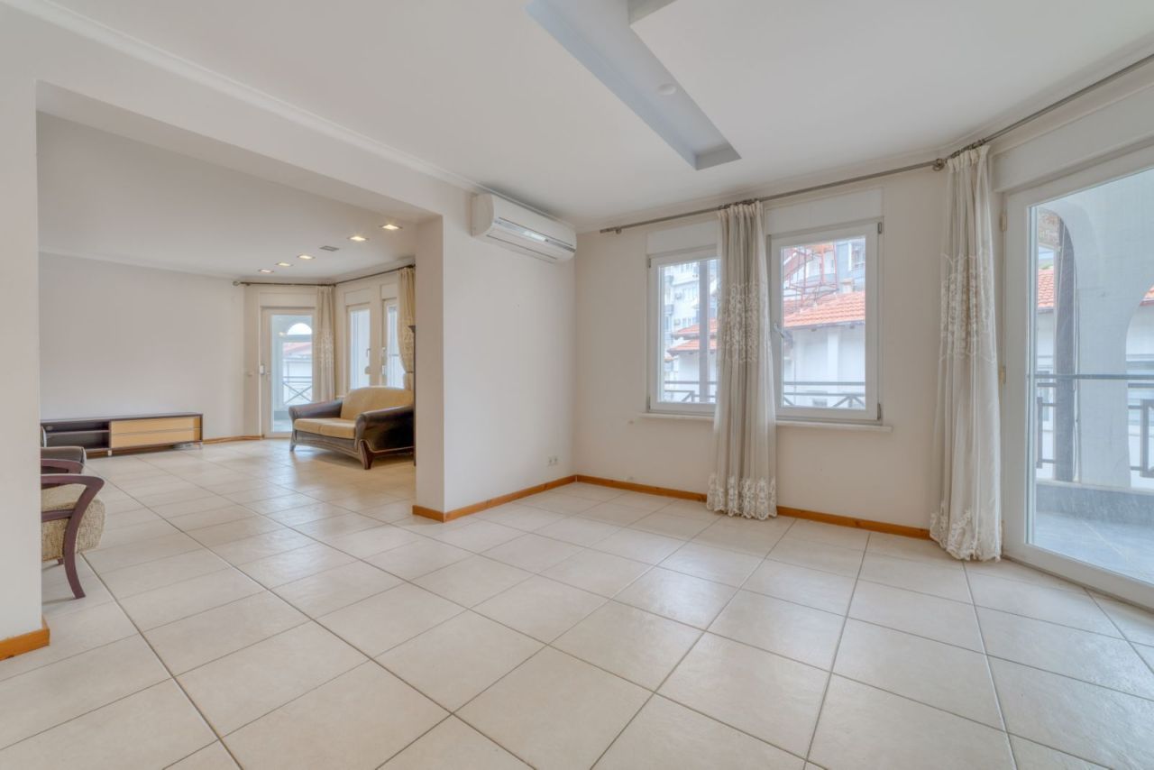Вилла в Алании, Турция, 420 м² - фото 8