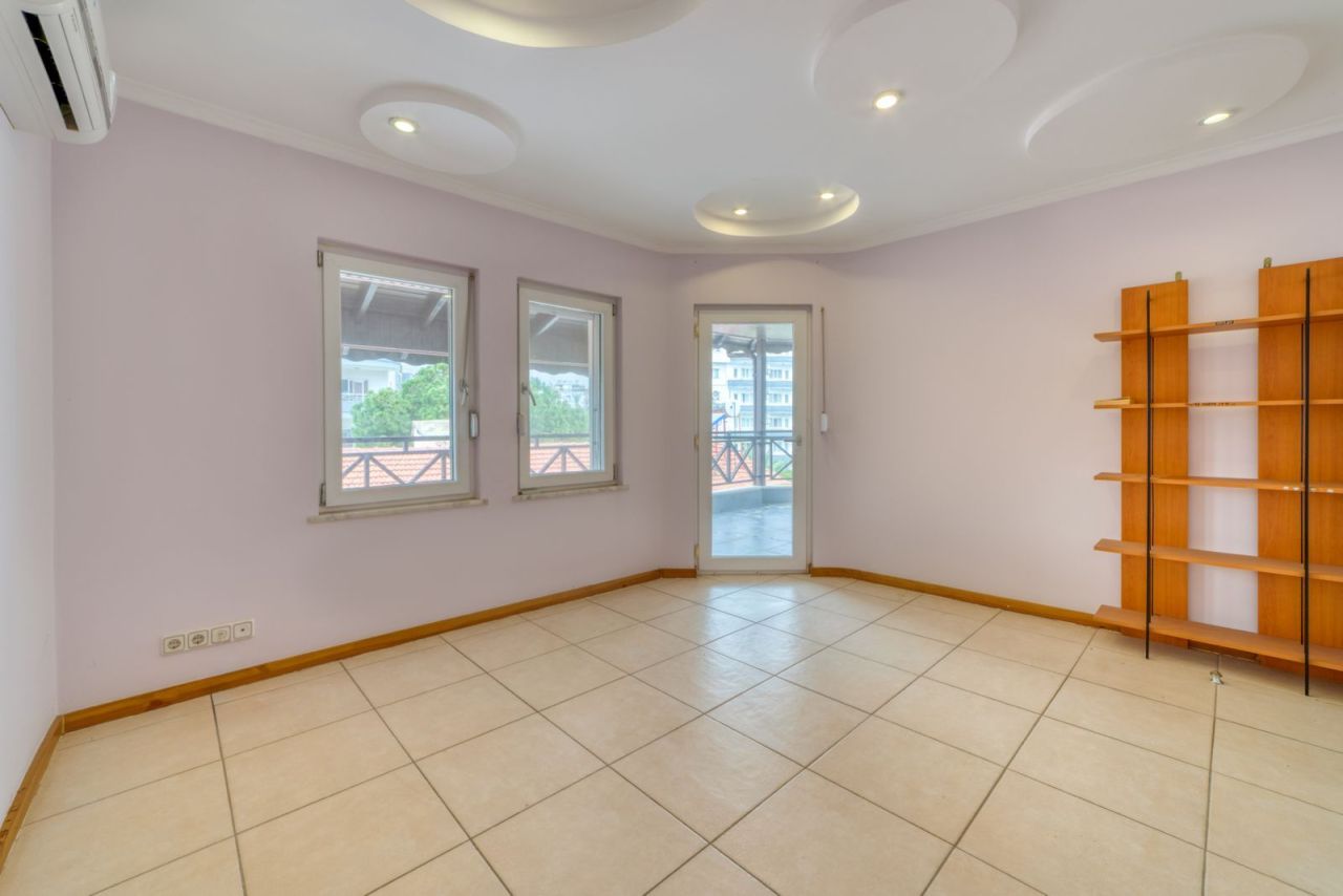 Вилла в Алании, Турция, 420 м² - фото 13