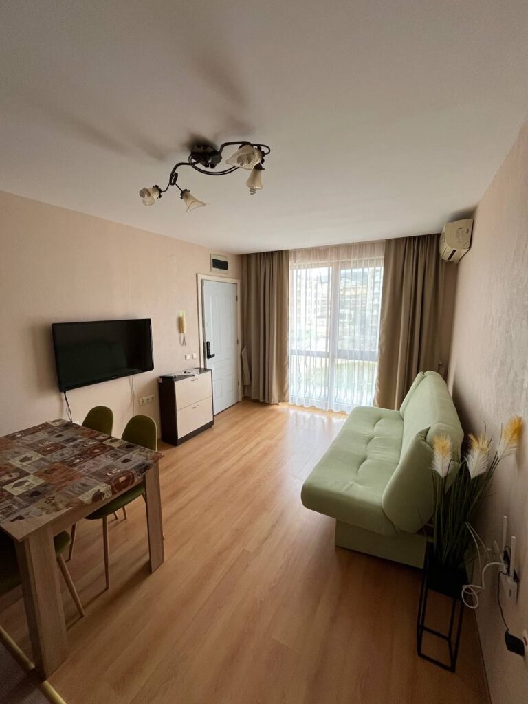 Квартира в Святом Власе, Болгария, 56 м² - фото 1
