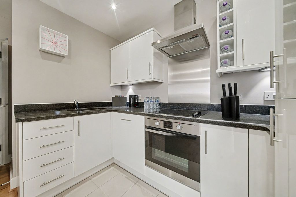 Квартира в Лондоне, Великобритания, 48 м² - фото 2