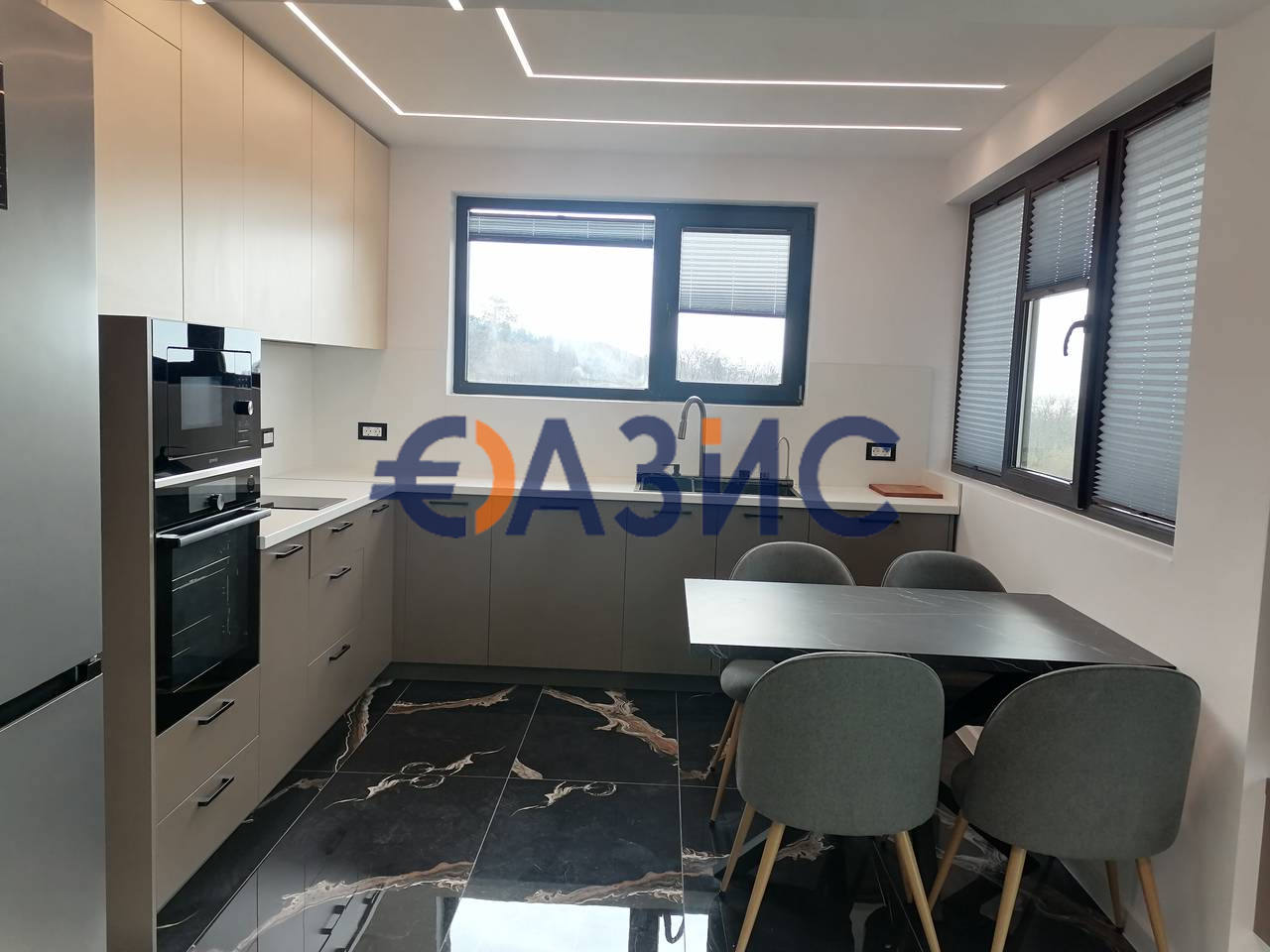 Апартаменты на Солнечном берегу, Болгария, 81 м² - фото 1