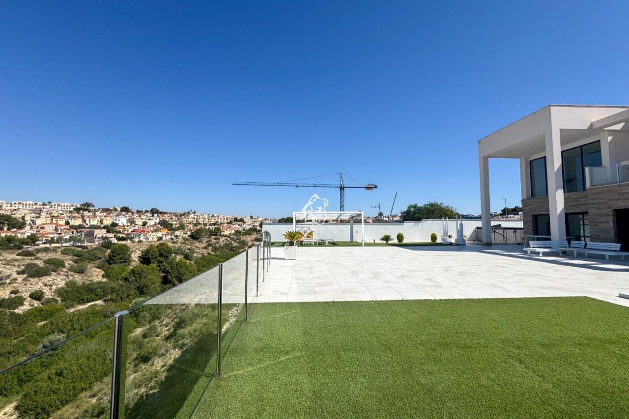 Вилла в Сан-Фульхенсио, Испания, 250 м² - фото 2