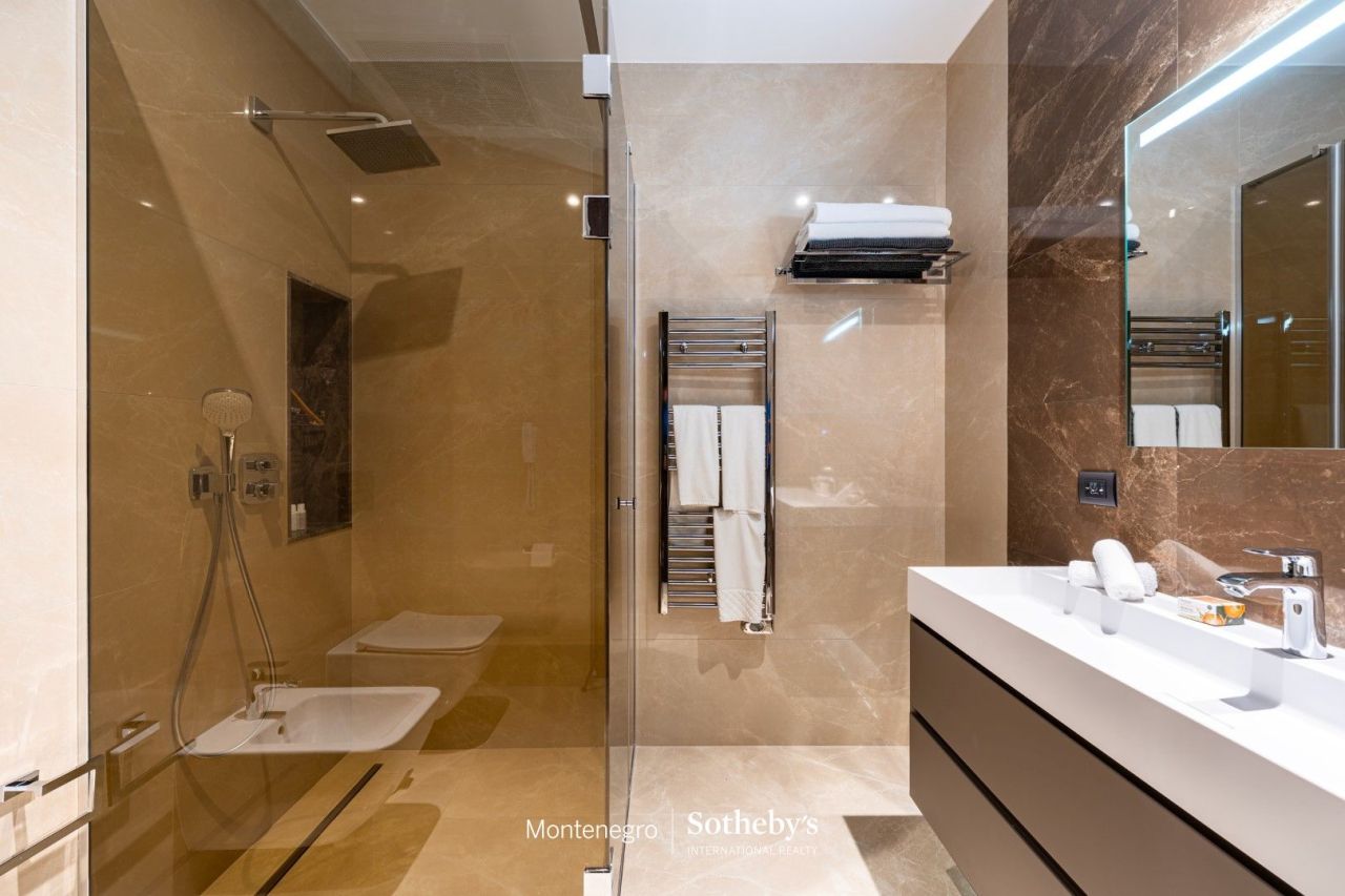 Апартаменты в Тивате, Черногория, 300 м² - фото 14