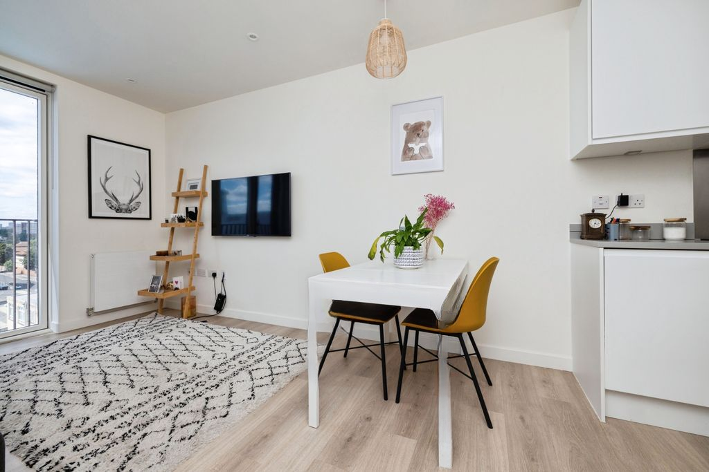 Квартира в Лондоне, Великобритания, 40 м² - фото 15