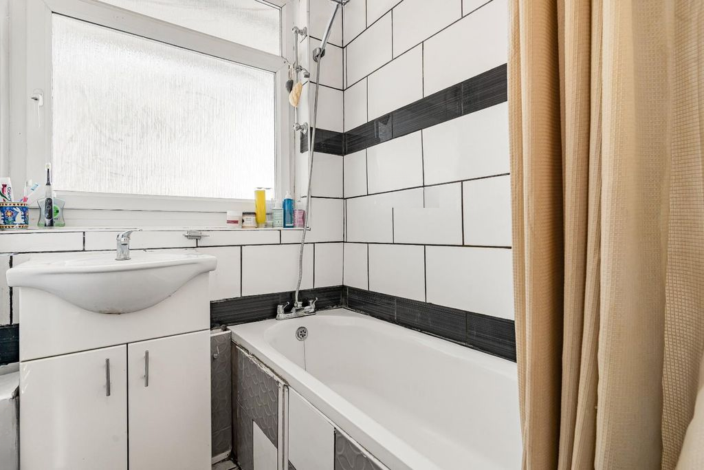 Квартира в Лондоне, Великобритания, 60 м² - фото 18