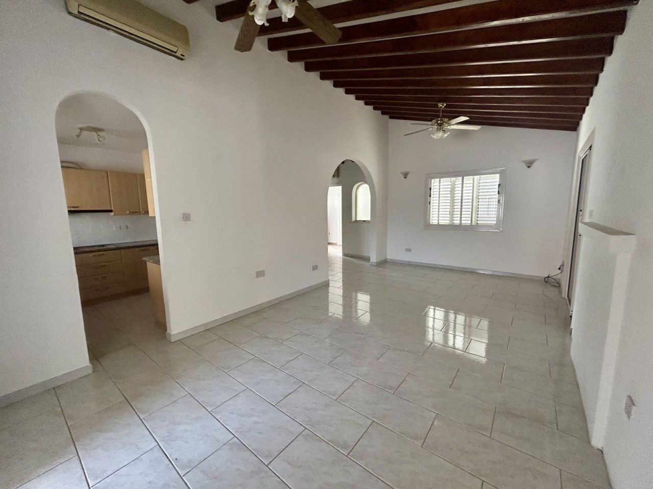 Бунгало в Пафосе, Кипр, 700 м² - фото 3